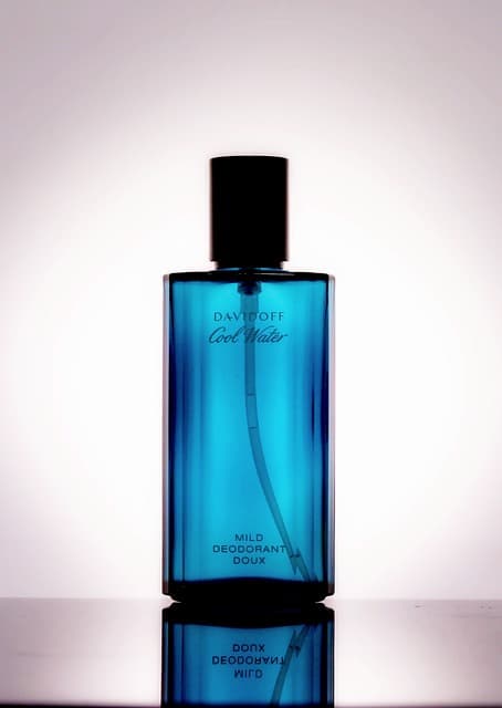 향의 레이어링을 완성하는 하트노트의 핵심 향료들