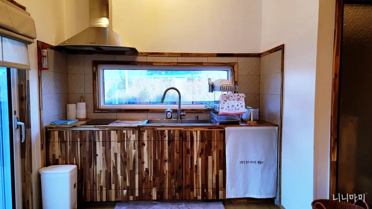 강릉료칸소돌향호-부엌-깨끗한싱크대