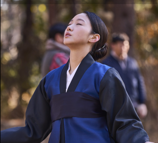 영화 ‘파묘’ 기본 정보 줄거리 출연진 관람평 결말 다시보기