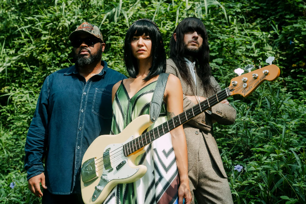 khruangbin