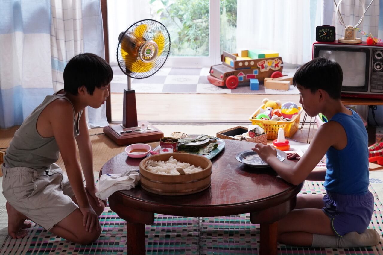 타케가 히사에게 고등어 통조림 초밥을 만들어주는 장면