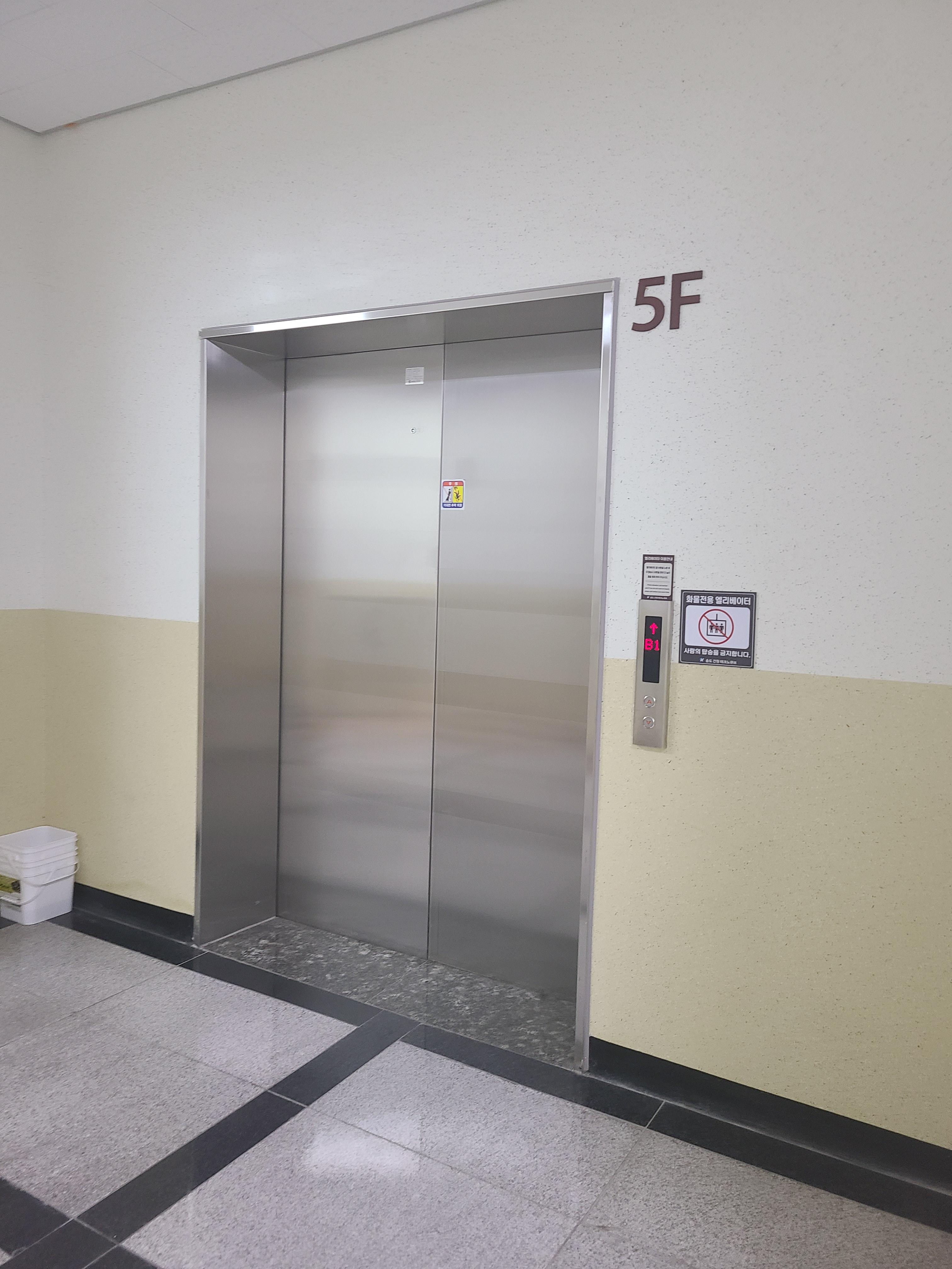 송도 테크노큐브 지상주차장, 드라이브인11