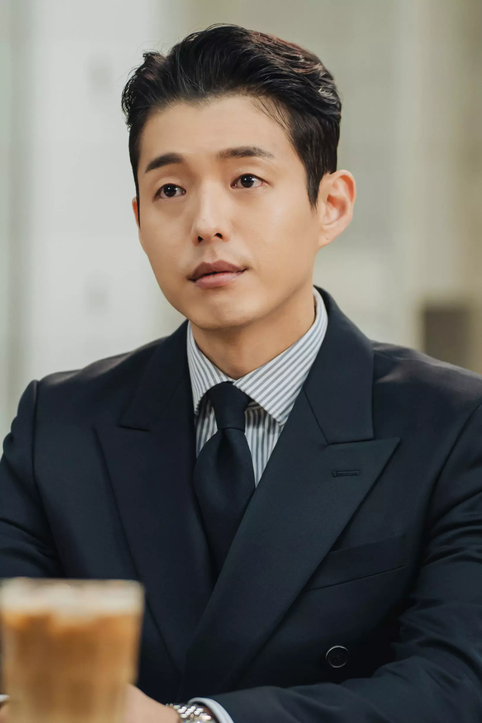 정장입은-남자-이-연애는-불가항력-스틸샷
