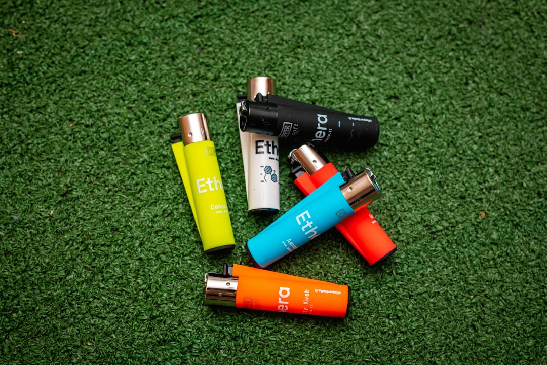 'ESS' (Energy Storage System) 관련주 중 가장 중요한 명사는 battery입니다.