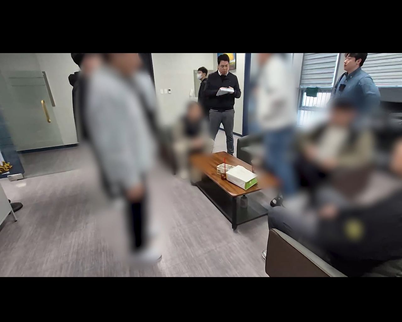세무사 사칭 사기 조직 검거: "양도세 절반으로?" AI 가짜 홈페이지 식별법 공개