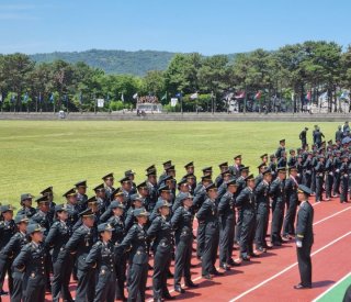 훈련병 우지 육군상사의 부적절한 행위