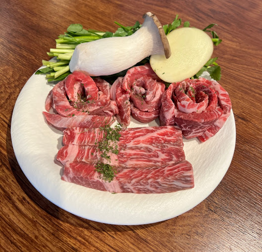 용산 삼각지 미나리 갈비집 '육몽'