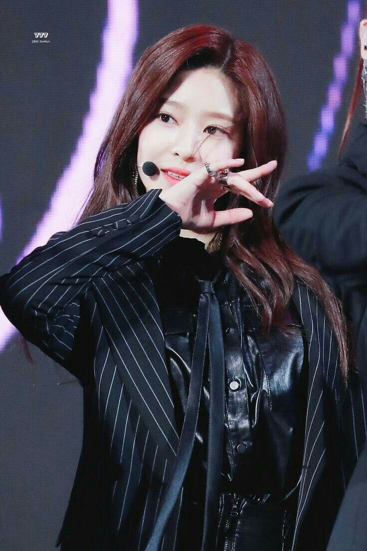 아이즈원 김민주 최애사진