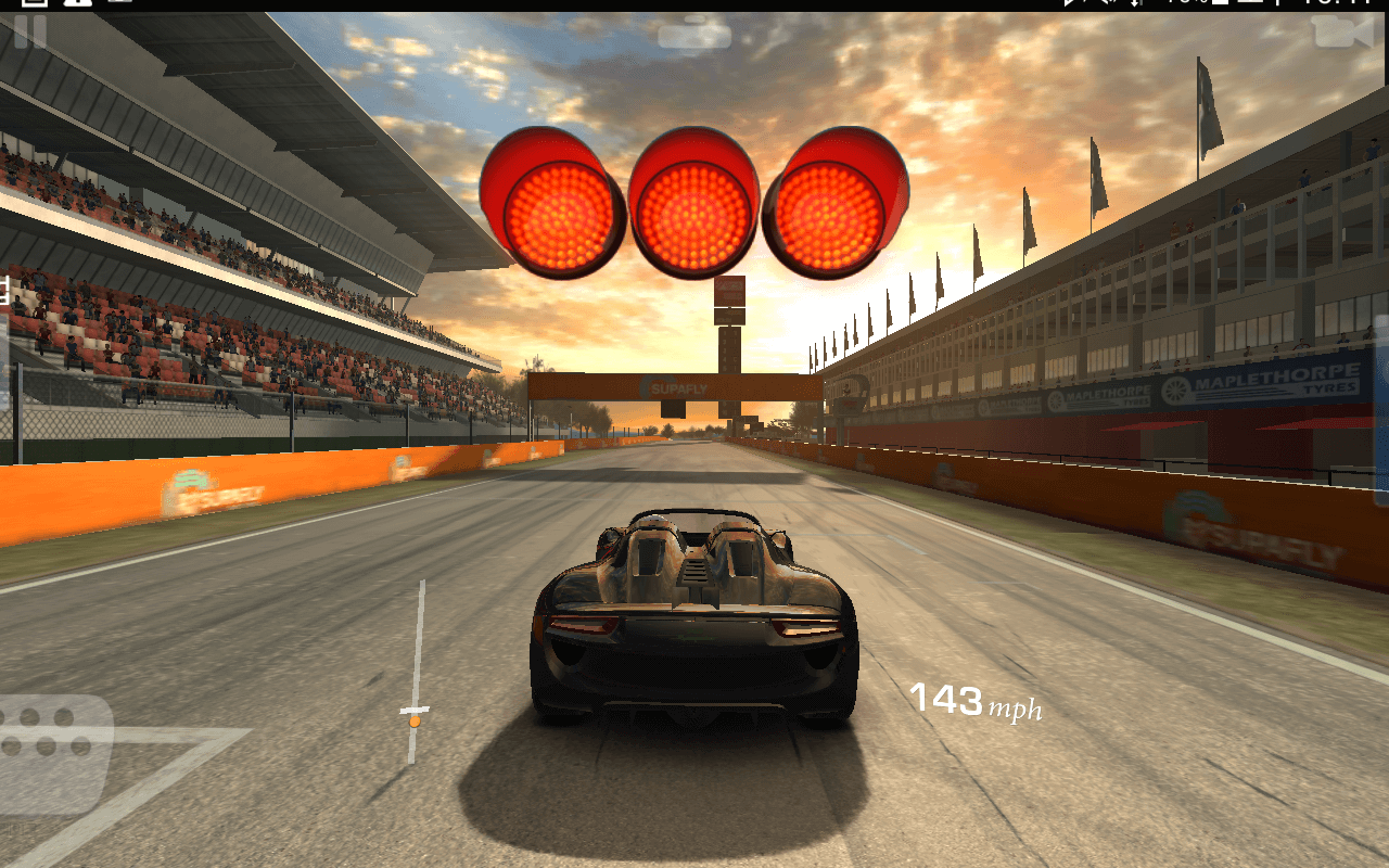 갤럭시 노트8.0 리얼레이싱3