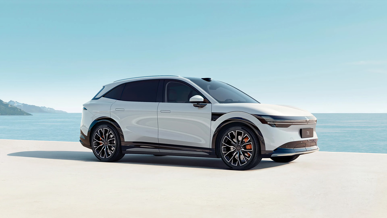 2026년 3월 실시되는 지커(Zeekr) 7X 전기차의 1,500만 원 상당(자율주행 AD H7 무료 포함) 파격 프로모션 혜택 상세 내역 및 중국 전기차 치킨게임 분석