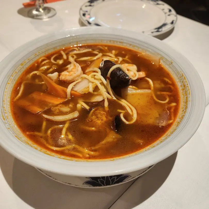 해산물-야채-있는-짬뽕