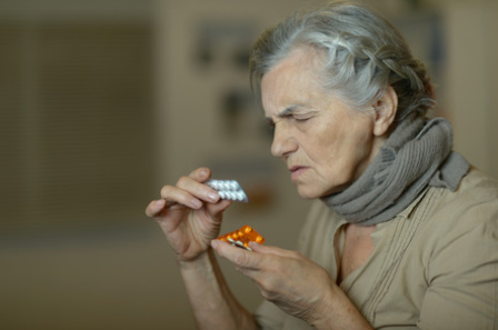 노인 부적절 약물, 사망 위험도 25% 증가…알고 복용하시나요?