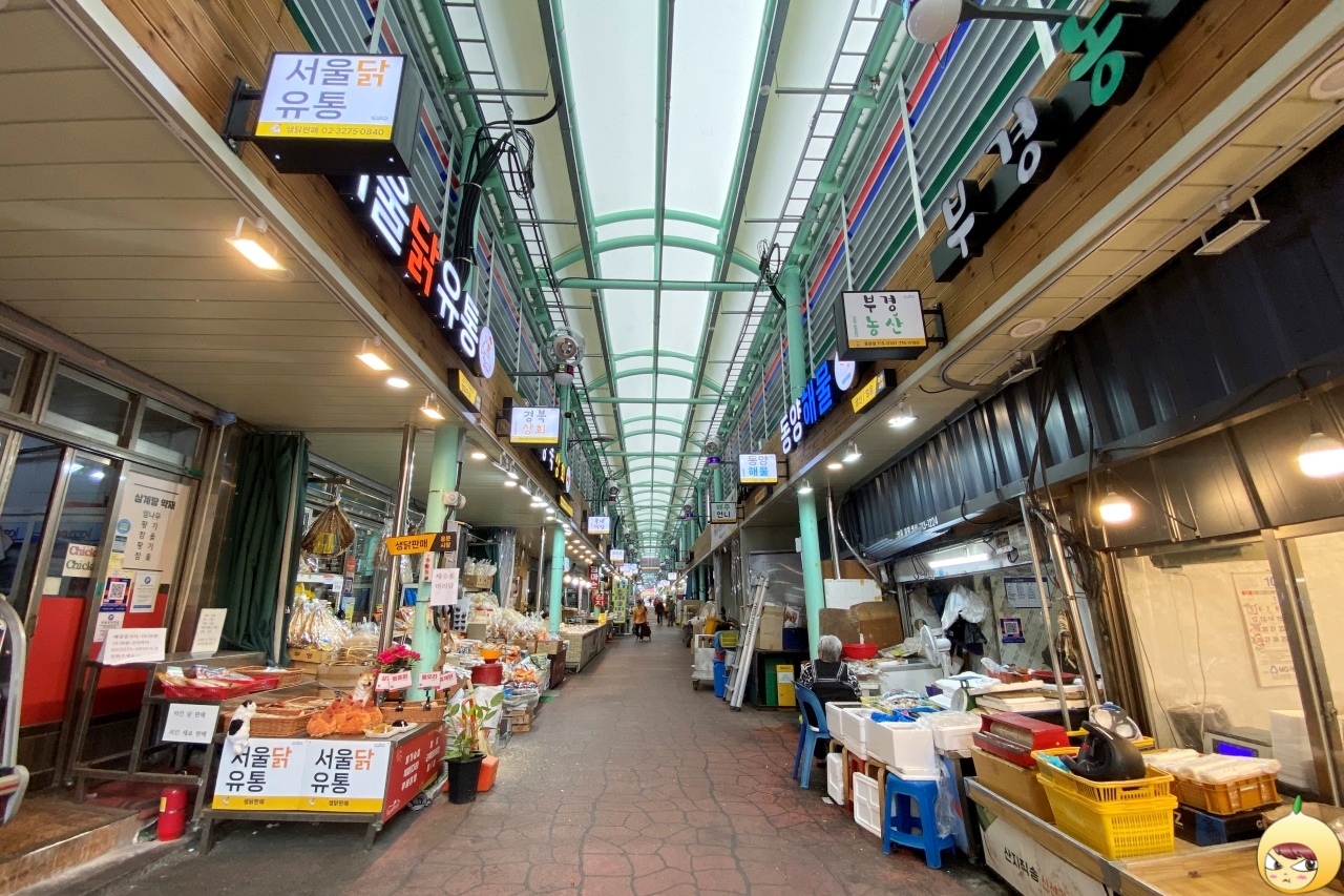 용산용문시장 내부