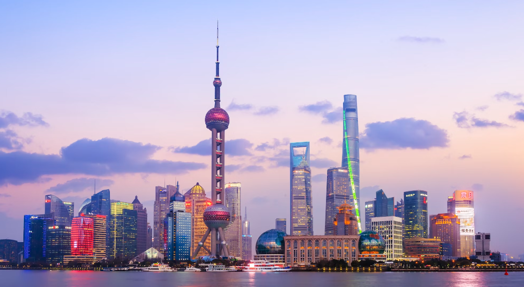 중국 상하이: 동방 진정성, 상하이 타워, 난징로