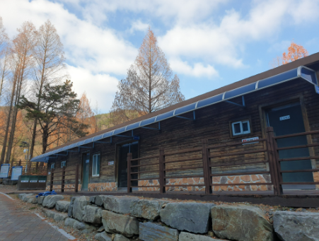 야영장 외부 이미지