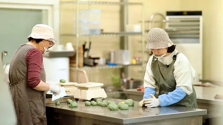 이만기 동네한바퀴 시즌2 지리산 자연 재료 비건 베이커리 쑥식빵 빵집 경남 함양 맛집 소개