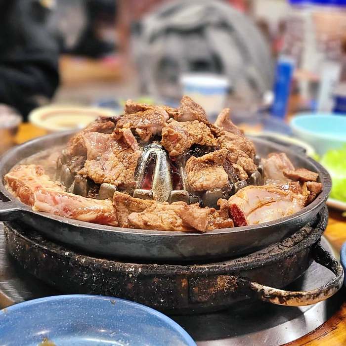 토요일은 밥이좋아 토밥좋아 천안 숯불 돼지갈비 맛집