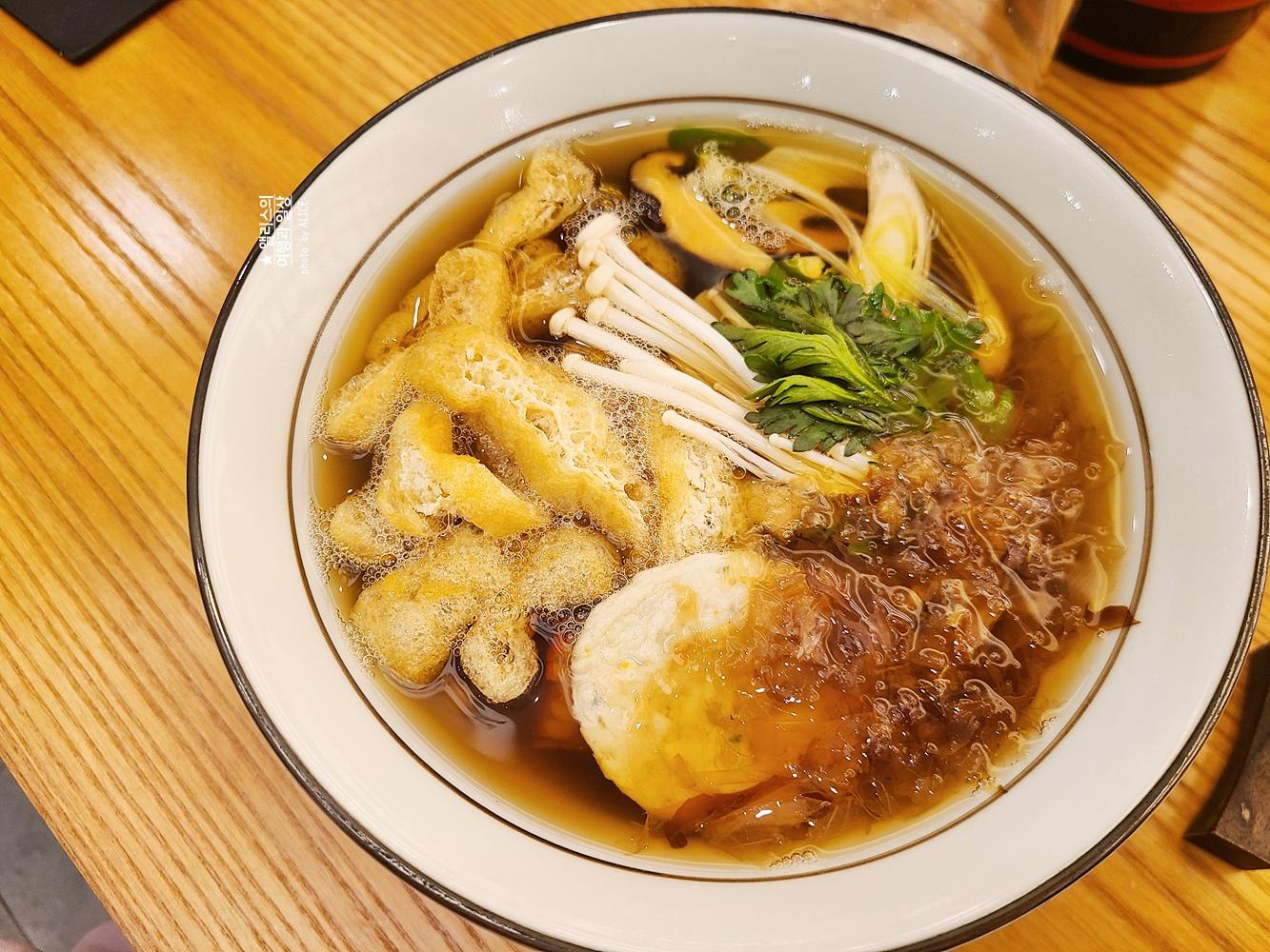 상무초밥 부산동래점 쫄깃한 간장새우초밥 + 큼지막한 후토마키