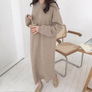 루즈핏 라운드넥 롱 니트 원피스