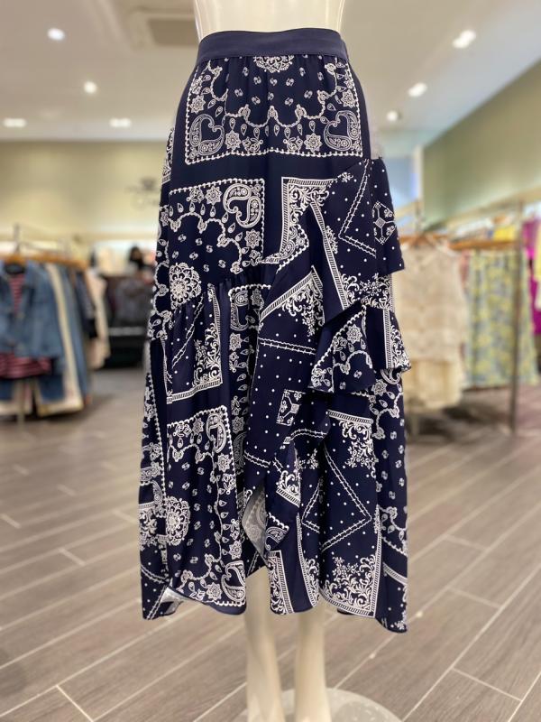 오즈세컨 페이즐리 스커트 O22B4WSC937W