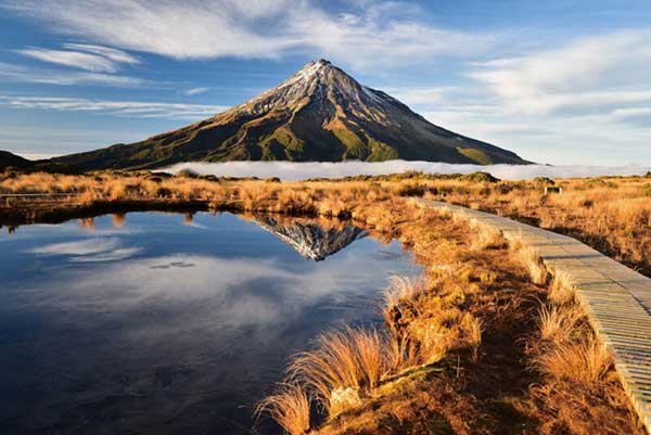 타라나키 산 (Mount Taranaki)