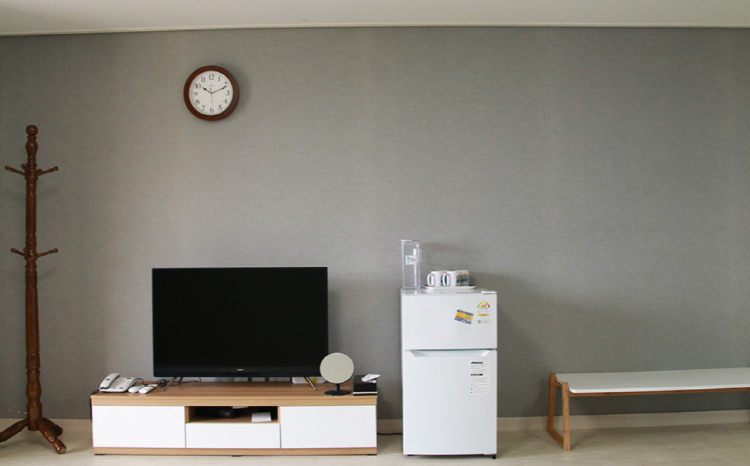 한려해상 생태탐방원 4인실 거실