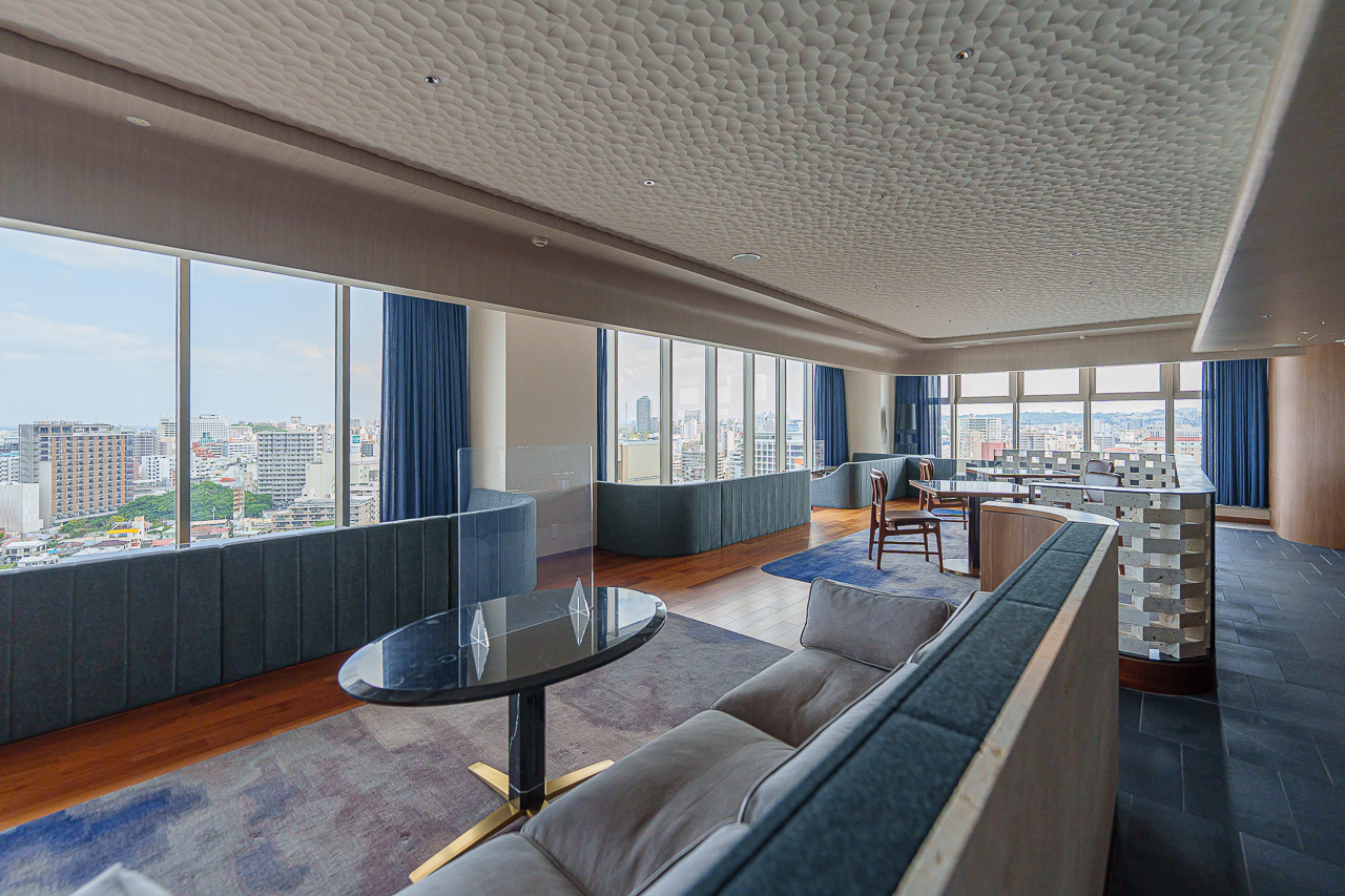 Hotel Collective, Naha: A Connecting-Room Stay on Kokusai Street — original photograph 53