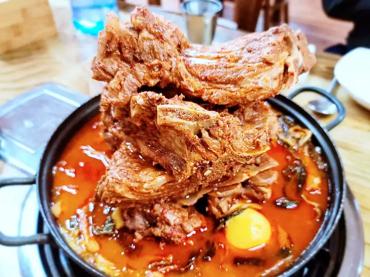 생방송오늘저녁 평택 소사벌 뼈다귀 감자탕 끝판왕 산더미 뼈탑 전골 맛집 추천