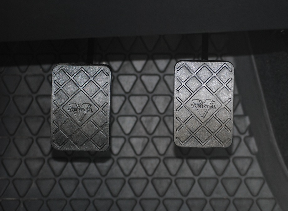 내리막길 코스팅 속도 유지