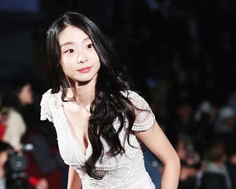 배우-김다미