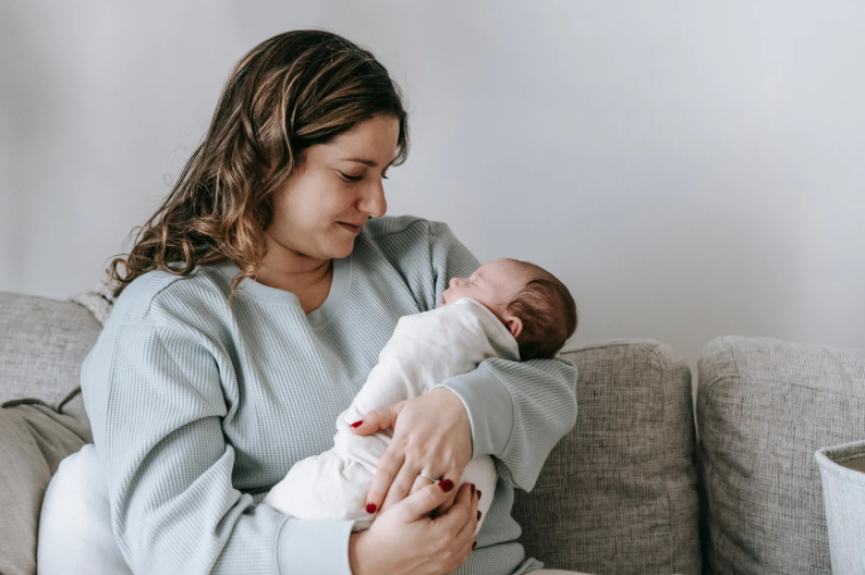 아기 언어 발달 단계와 자극 방법