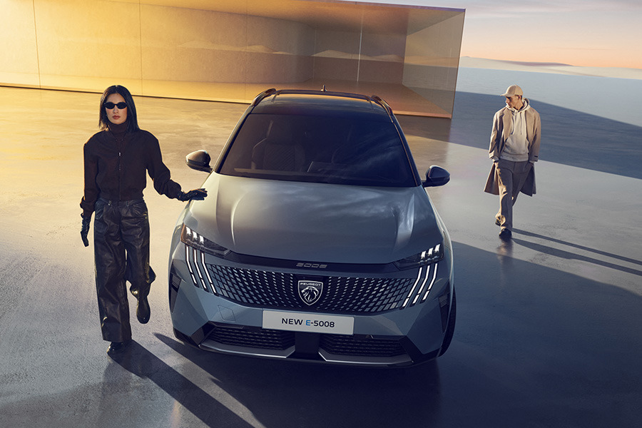 푸조 5008 스마트 하이브리드