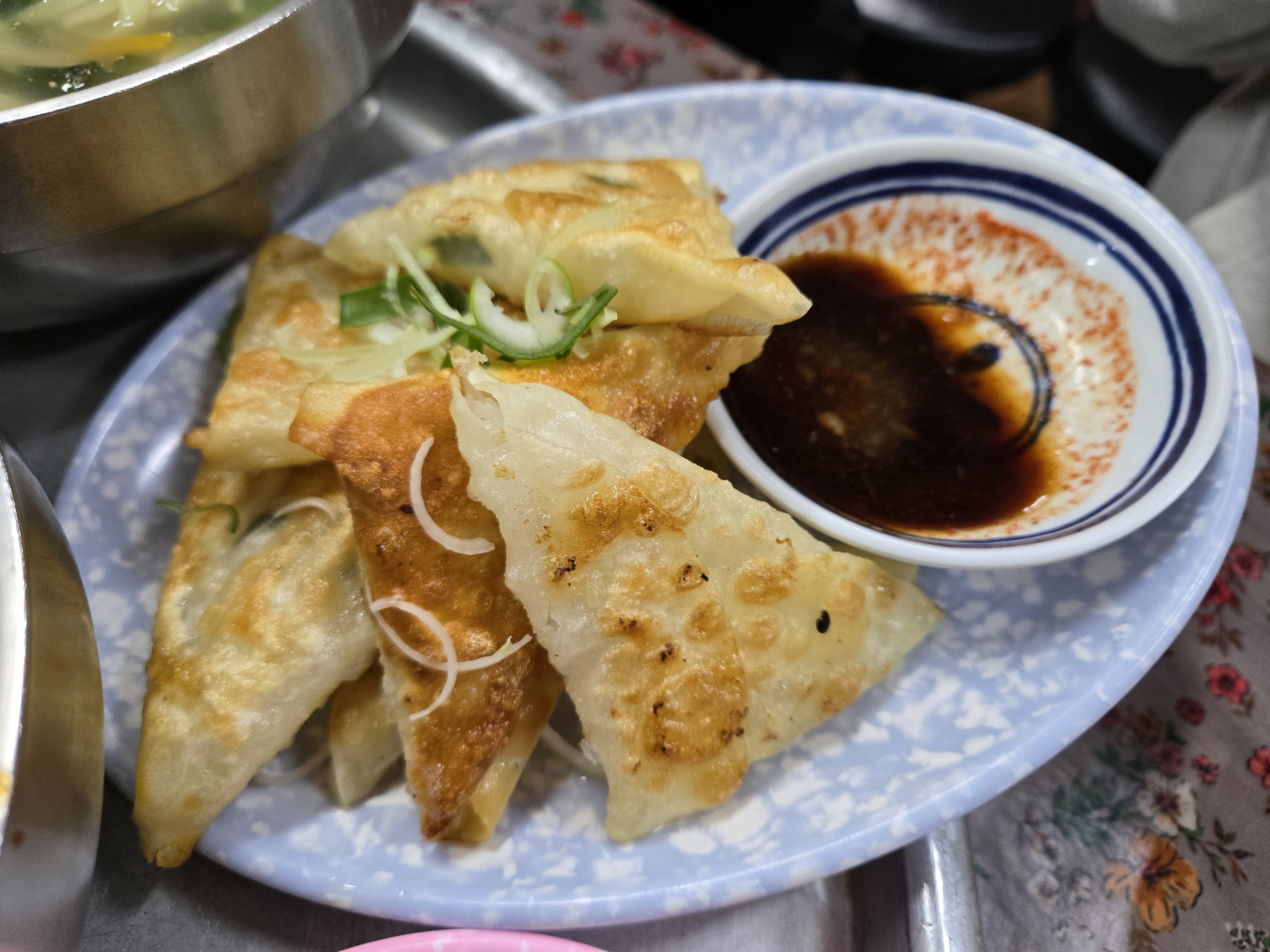 신서문김밥 납작만두