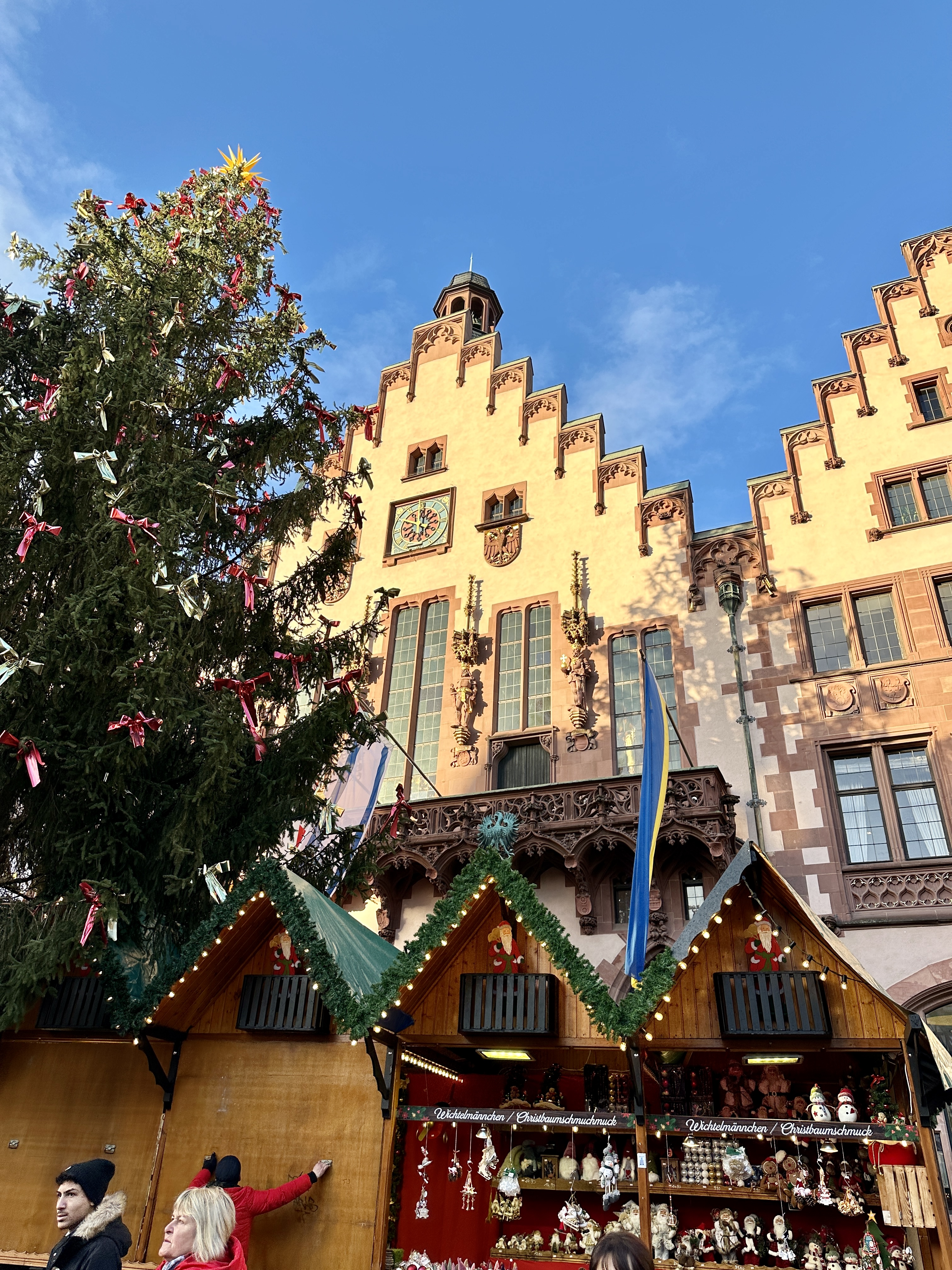 뢰머광장 시청사