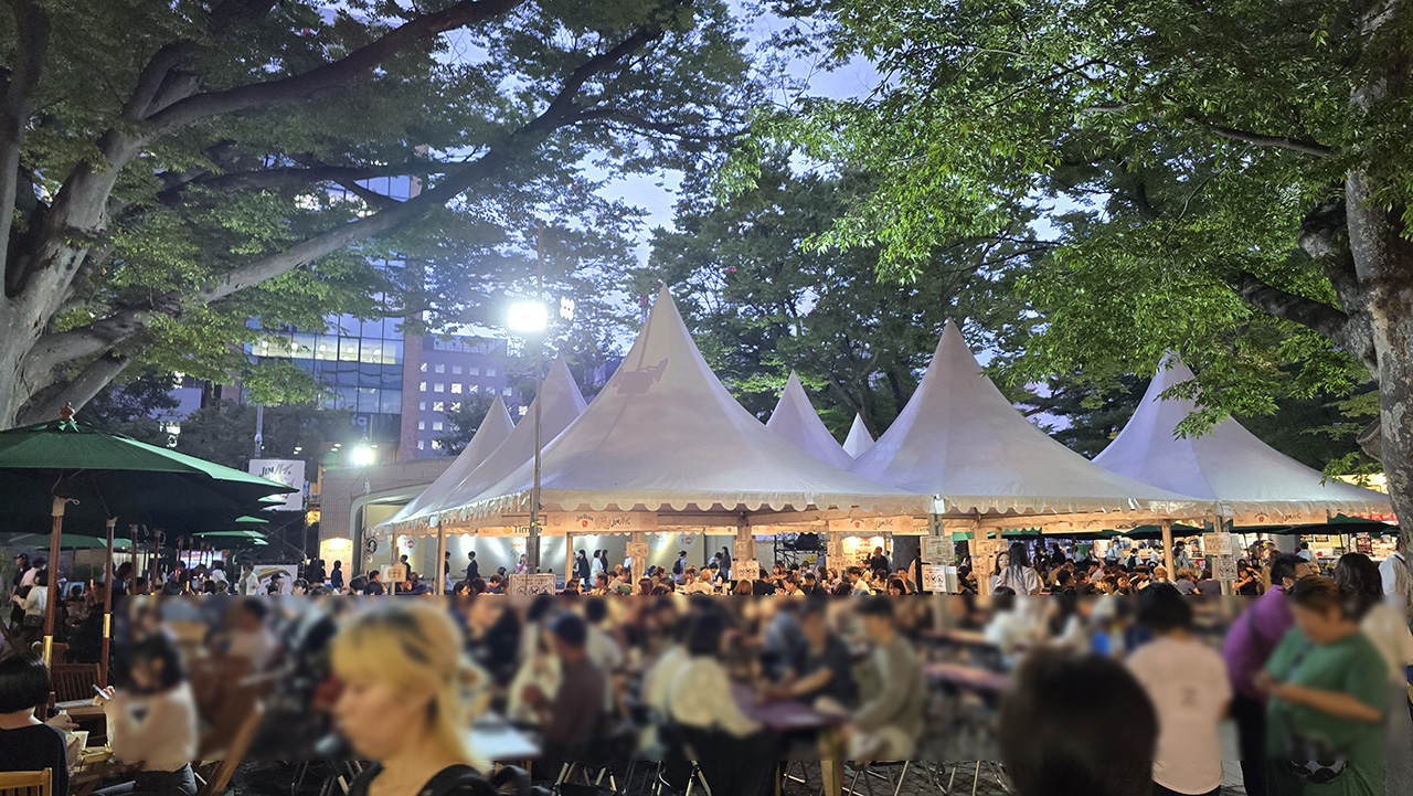 오도리공원 축제의 엄청난 인파