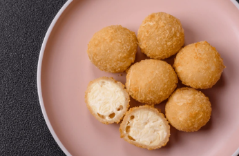 밥이 없는데 밥처럼 먹는 요리: 으깬 감자 + 참기름 + 깨소금으로 만드는 가짜 주먹밥 레시피