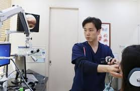 목에 이물감이 느껴지는 증상