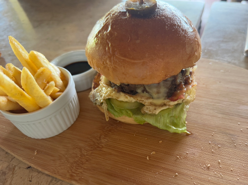 아고타타 레스토랑 버거