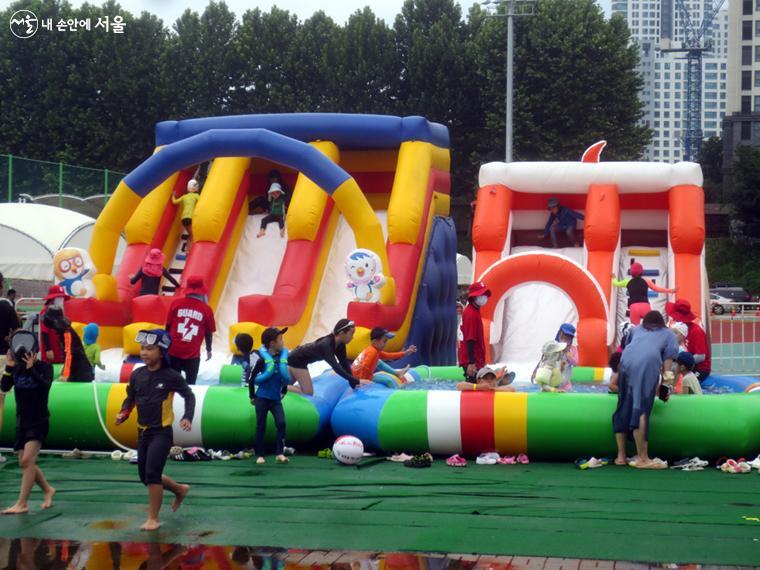 한강수영장 물놀이장