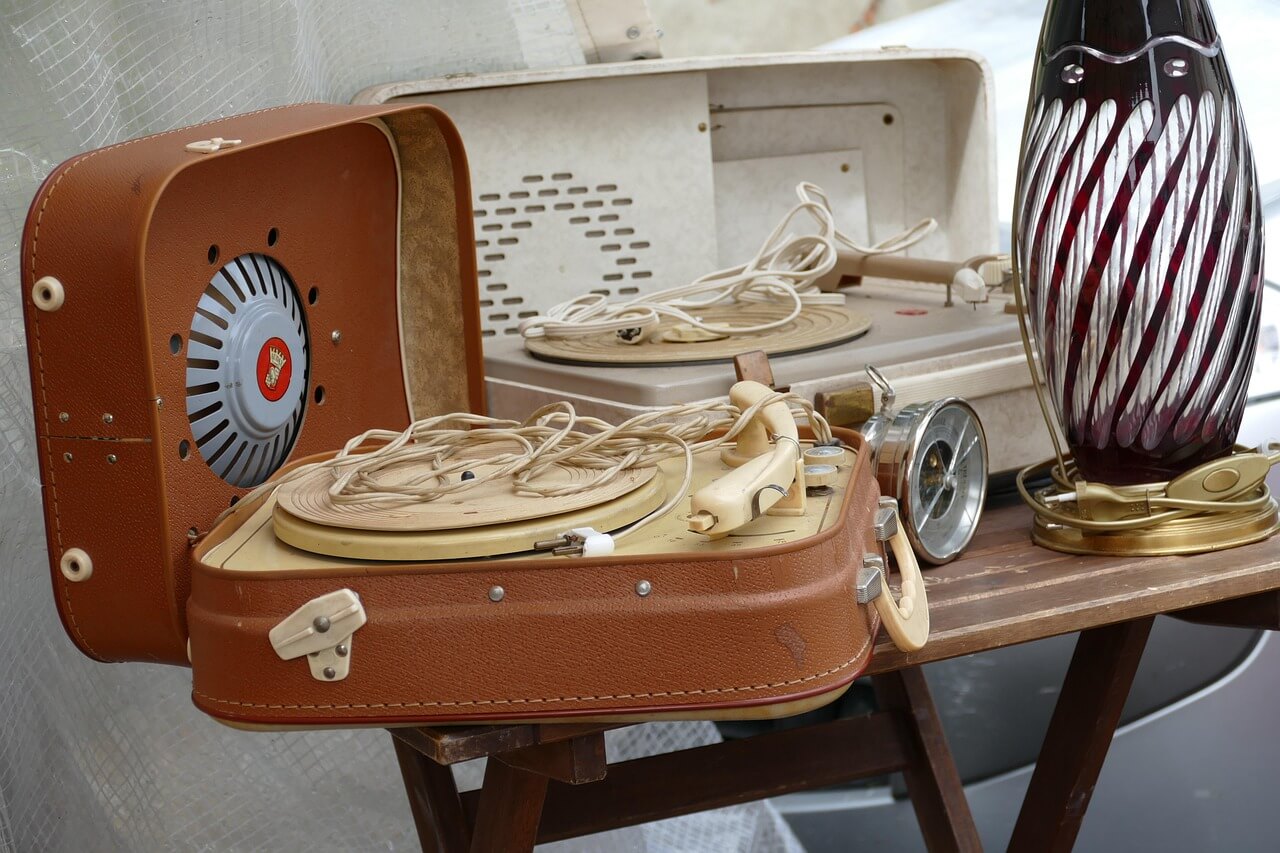 기록물 관리에서의 법적 요구 사항과 규제 준수