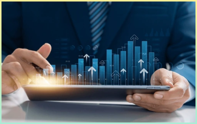 테블릿과 손과 상승 이미지. 성능 최적화와 연관지을 수 있는 이미지