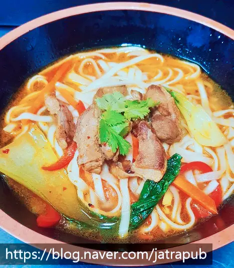 먹킷리스트 네팔 칼국수 툭바 염소내장볶음 네팔식 피자 쩌따머리 맛집 수원 맛집