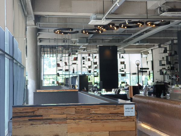 무등산 카페 소개: 광주 로스터리 카페 '커볶'의 좋았던 점, 아쉬웠던 점_카페 내부