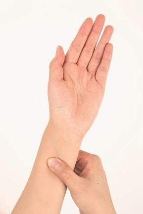 팔뚝이 아픈이유