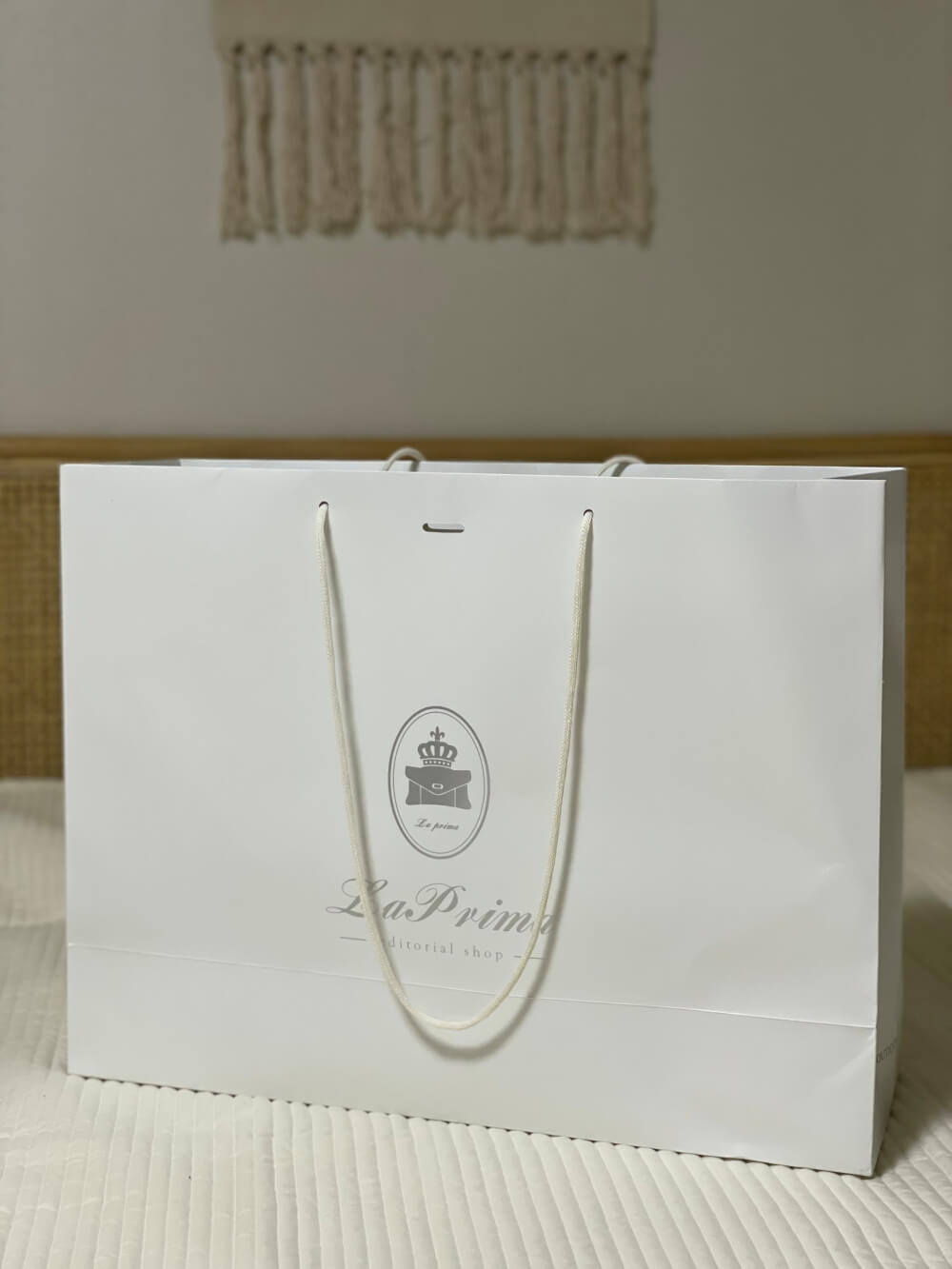 끌로에(Chloe)-쇼핑백-모습