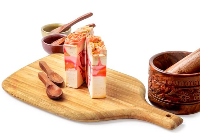 비누꿈, 비누꿈해몽, 비누칠하는 꿈, 비누에 관련된 꿈해몽