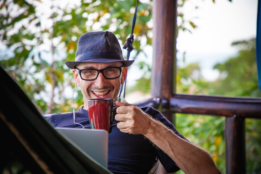 수입과 지출의 균형: 고정 수입 없는 삶, 안정적인가 불안정한가?