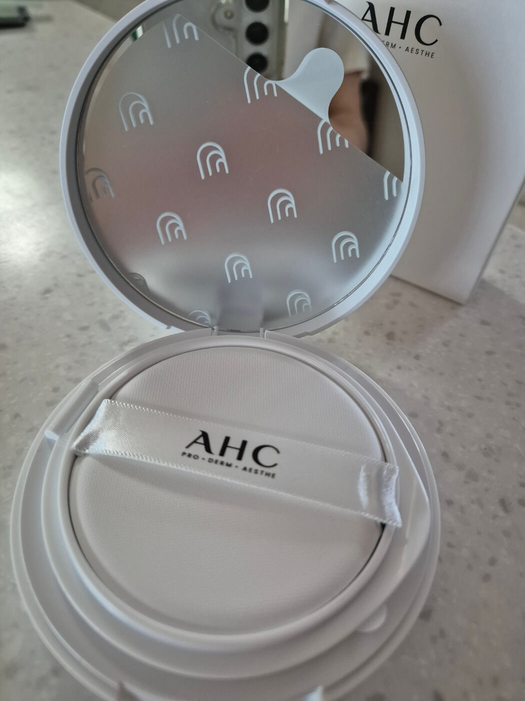 AHC 시카 카밍 선쿠션 거울