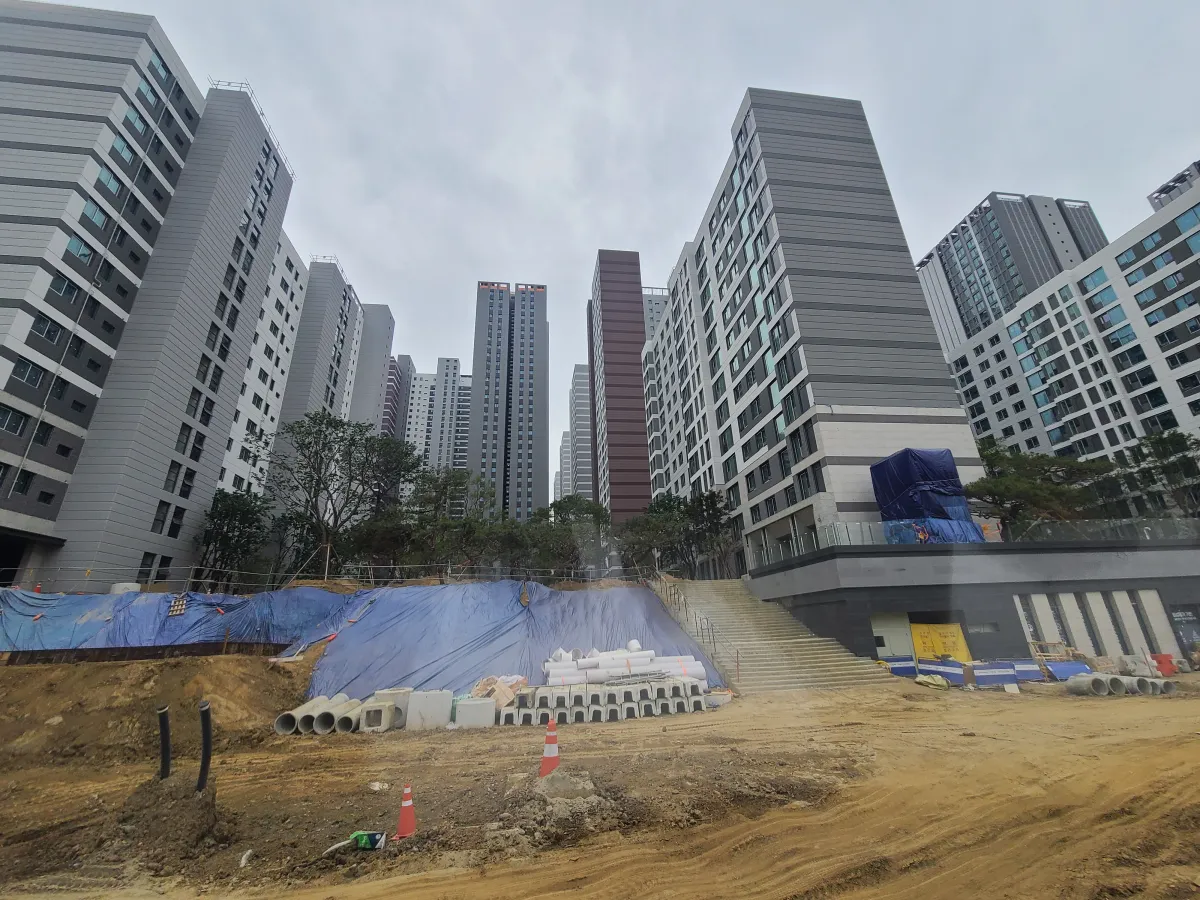 둔촌주공-재건축-아파트-마무리-조경공사