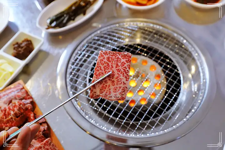 픽업 트렌드스페셜 히트맨 맛VS멋 정선 사북 하이원리조트 한우 등심 갈비살 안창살 숯불 구이 맛집 추천